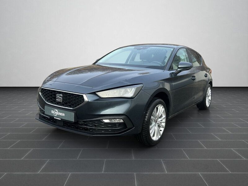Magnetic grau metallic (metallic) Neu 2025 Seat Leon Style Limousine | 32.850 € (Etwas zu teuer) - Bild 1/4