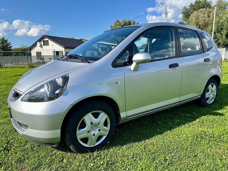 Silber Gebraucht 2004 Honda Jazz LS Kleinwagen | 1.800 € (Guter Preis) - Bild 1/4