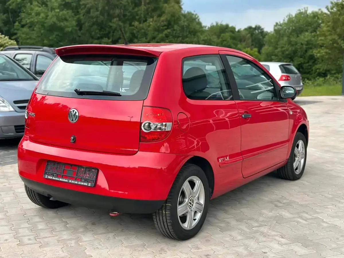 Gebraucht VW Fox Style 55 PS (40 kW) 2010 Rot Kleinwagen