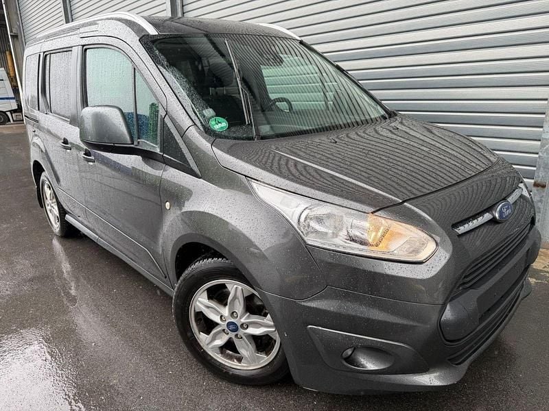 Gebraucht Ford Tourneo Titanium 101 PS (74 kW) 2018 Grau Kombi