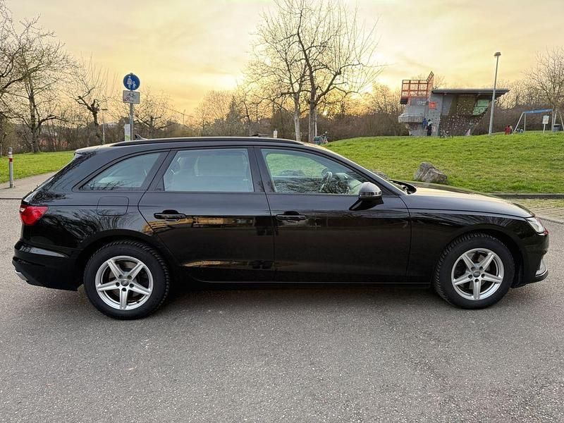 Gebraucht Ford Mondeo Titanium 150 PS (110 kW) 2020 Schwarz Limousine