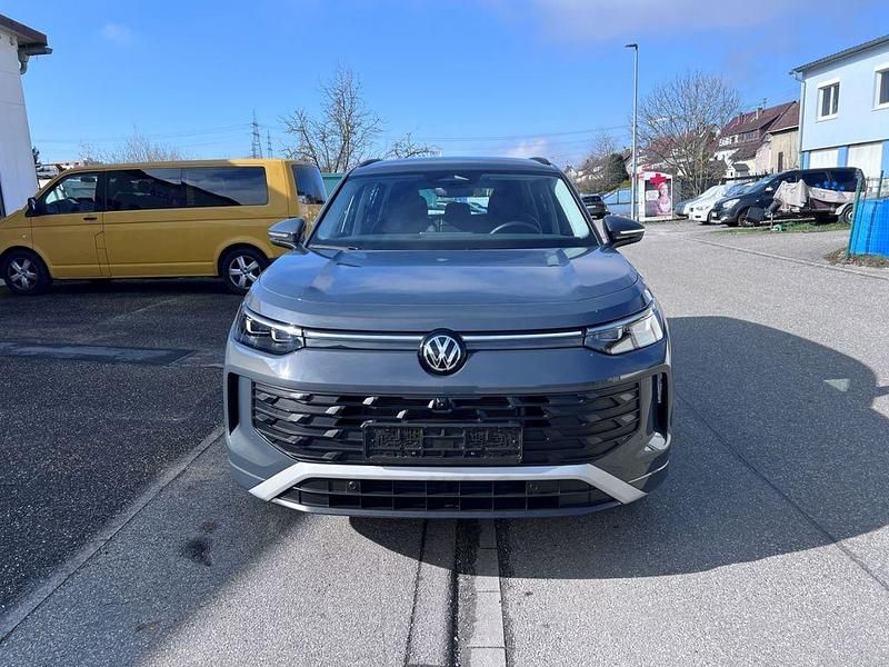 Gebraucht VW Tayron Life 150 PS (110 kW) 2025 Grau SUV