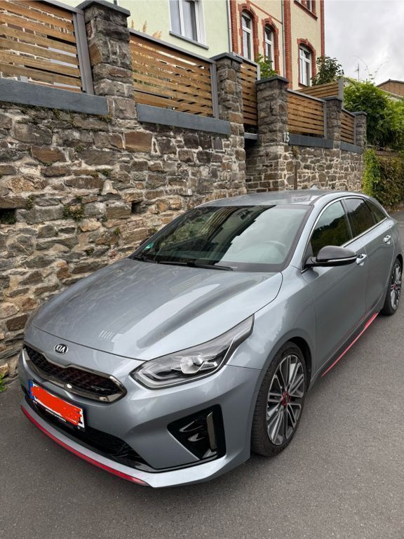 Schwarz Gebraucht 2019 Kia ProCeed Kleinwagen | 18.700 € (Fairer Preis) - Bild 1/4
