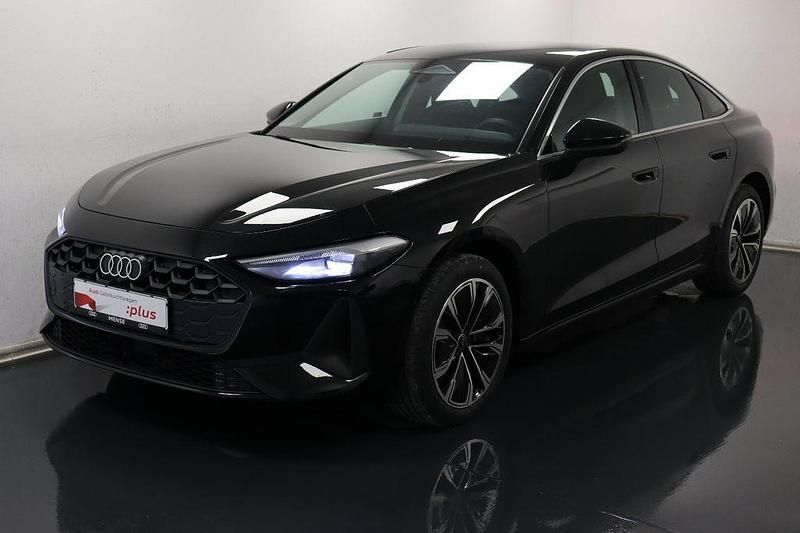 Gebraucht Audi A5 Basis 204 PS (150 kW) 2025 Mythosschwarz metallic Coupé