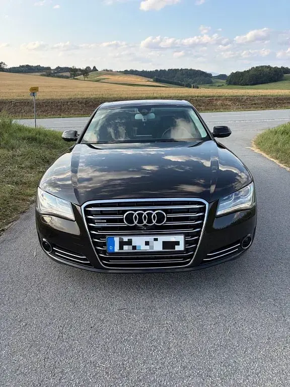 Gebraucht Audi A8 Ambiente 250 PS (183 kW) 2013 Schwarz Limousine