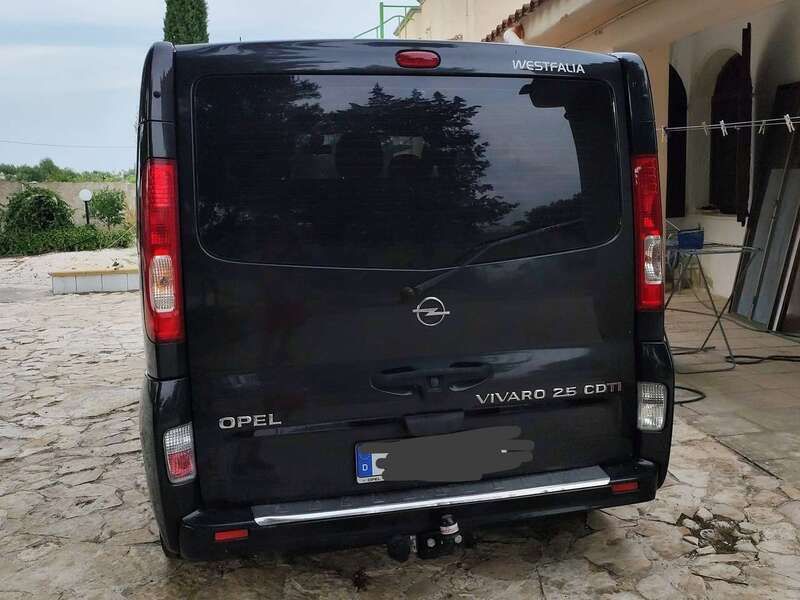 Schwarz Gebraucht 2006 Opel Vivaro Van | 12.500 € - Bild 1/3