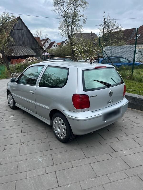 Silber Gebraucht 2000 VW Polo Kleinwagen | 900 € (Fairer Preis) - Bild 1/4