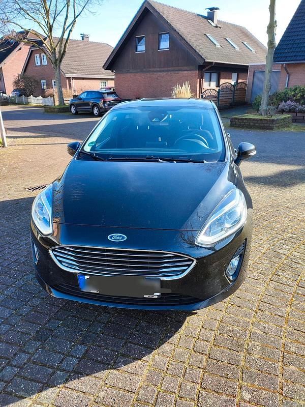 Schwarz Gebraucht 2020 Ford Fiesta Titanium Kleinwagen | 11.150 € (Fairer Preis) - Bild 1/4