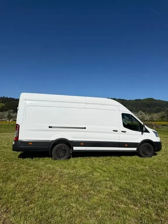 Gebraucht Ford Transit 131 PS (96 kW) 2022 Weiß Limousine