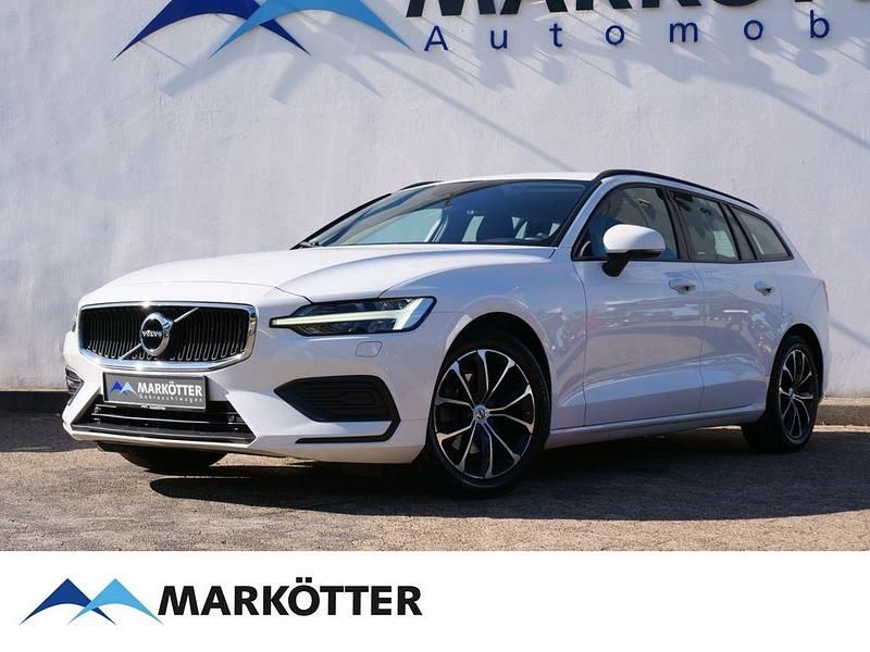 Weiss Gebraucht 2018 Volvo V60 Momentum Kombi | 18.990 € (Etwas zu teuer) - Bild 1/4