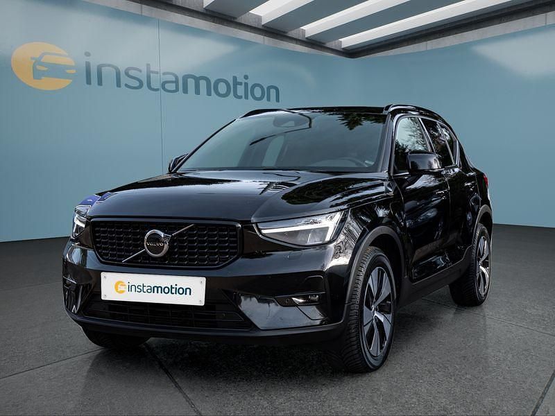 Schwarz Gebraucht 2022 Volvo XC40 SUV | 30.699 € (Fairer Preis) - Bild 1/4
