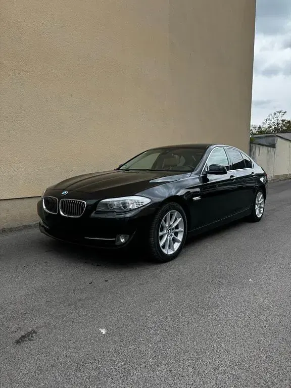 Gebraucht BMW 525 Comfort Edition 218 PS (160 kW) 2012 Schwarz Limousine