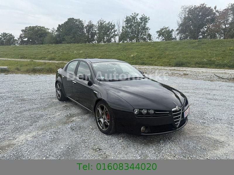 Schwarz Gebraucht 2010 Alfa Romeo 159 Turismo Limousine | 3.999 € (Fairer Preis) - Bild 1/4