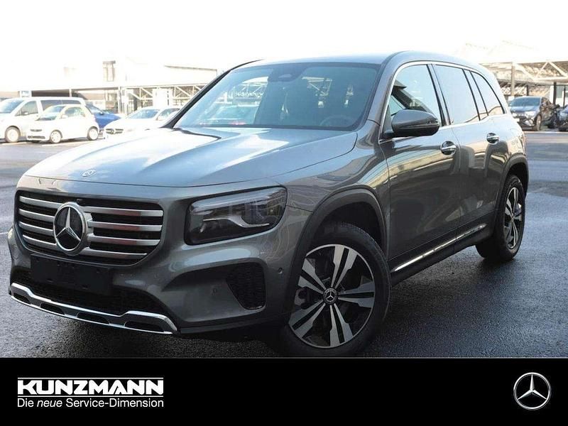 Mountaingrau Gebraucht 2025 Mercedes GLB200 Progressive SUV | 45.690 € (Etwas zu teuer) - Bild 1/4
