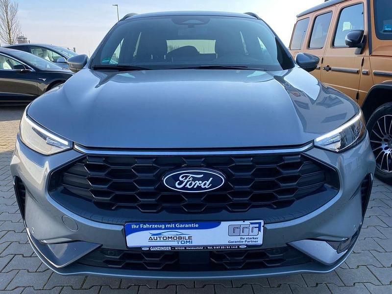 Gebraucht Ford Kuga ST-Line 186 PS (136 kW) 2024 Grau SUV