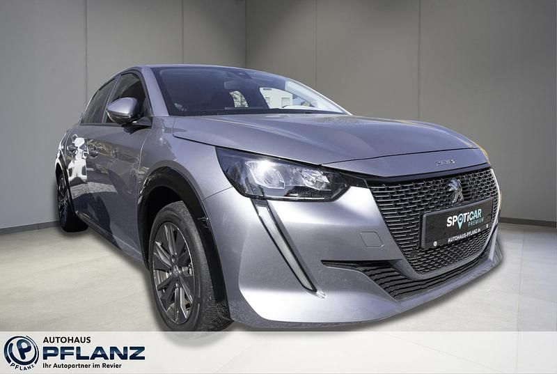 Używany Peugeot e-208 Active 100 kW (136 KM) 2021 Srebrny Hatchback