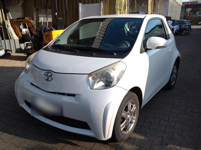 Gebraucht Toyota iQ 68 PS (50 kW) 2009 Kleinwagen