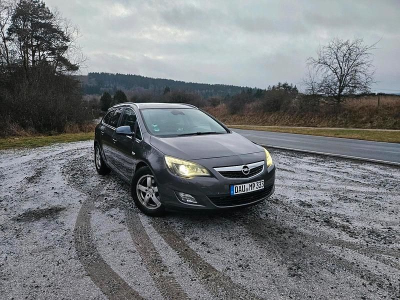 Gebraucht 2013 Opel Astra Limousine | 5.000 € (Fairer Preis) - Bild 1/4