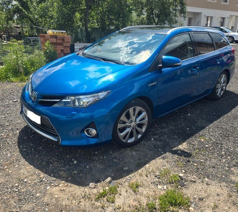 Blau Gebraucht 2015 Toyota Auris Executive Limousine | 13.800 € (Fairer Preis) - Bild 1/4