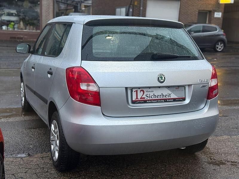 Gebraucht Skoda Fabia Cool Edition 86 PS (63 kW) 2012 Silber Limousine