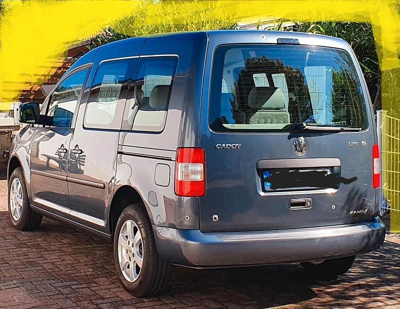 Second-hand VW Caddy 102 CP (75 kW) 2007 Gri Monovolum