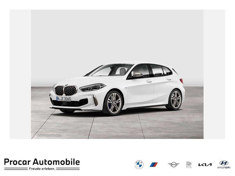 Weiß Gebraucht 2022 BMW M135 M Sport Kleinwagen | 35.970 € (Fairer Preis) - Bild 1/4