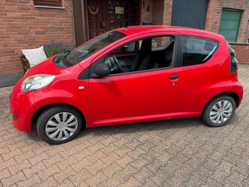 Rot Gebraucht 2009 Citroën C1 Advance Kleinwagen | 1.400 € (Guter Preis) - Bild 1/4