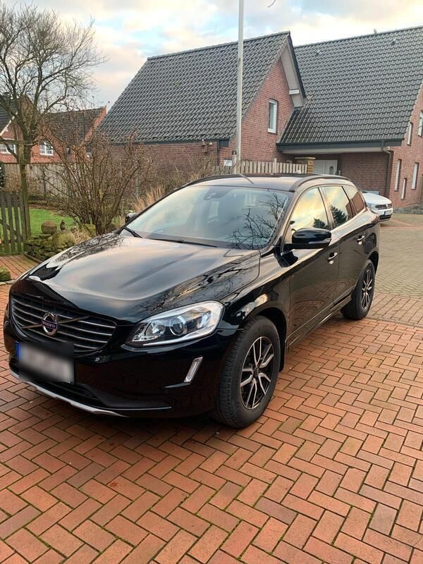 Schwarz Gebraucht 2017 Volvo XC60 SUV | 14.900 € (Fairer Preis) - Bild 1/4