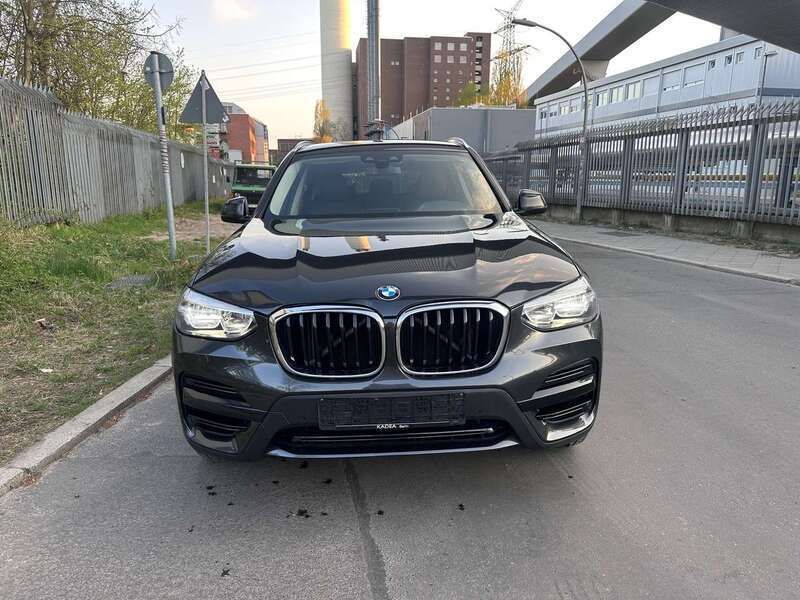 Brillanteffekt metallic Gebraucht 2019 BMW X3 SUV | 23.799 € (Superpreis) - Bild 1/4