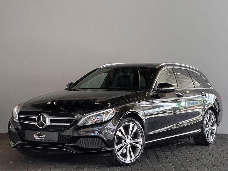 Schwarz Gebraucht 2015 Mercedes C220 Avantgarde Kombi | 14.890 € (Fairer Preis) - Bild 1/4