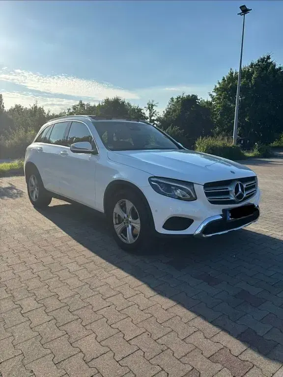 Gebraucht Mercedes GLC220 170 PS (125 kW) 2018 Weiß SUV