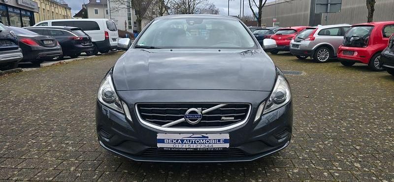 Gebraucht Volvo S60 R-Design 114 PS (83 kW) 2012 Grau Limousine