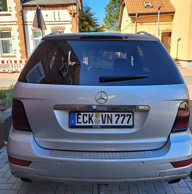 Second-hand Mercedes ML280 190 CP (139 kW) 2009 Argintiu SUV