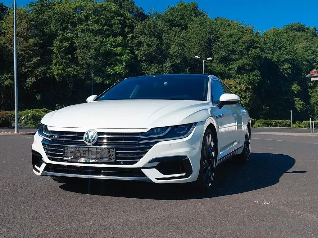 Gebraucht VW Arteon R-line 239 PS (175 kW) 2018 Weiß Kleinwagen