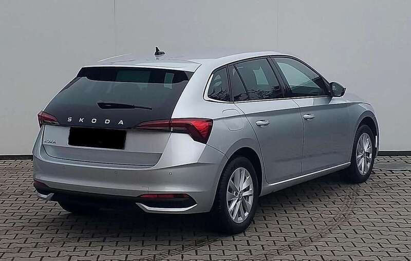 Gebraucht Skoda Scala Selection 116 PS (85 kW) 2024 Brillantsilber Kleinwagen