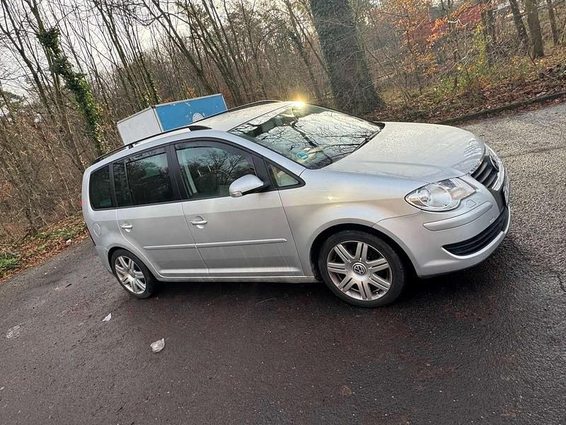 Gebraucht VW Touran Highline 140 PS (102 kW) 2007 Silber Van / Kleinbus