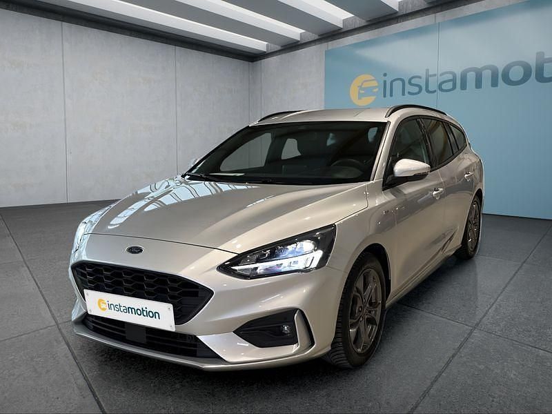 Silber Gebraucht 2021 Ford Focus Kombi | 21.599 € (Etwas zu teuer) - Bild 1/4