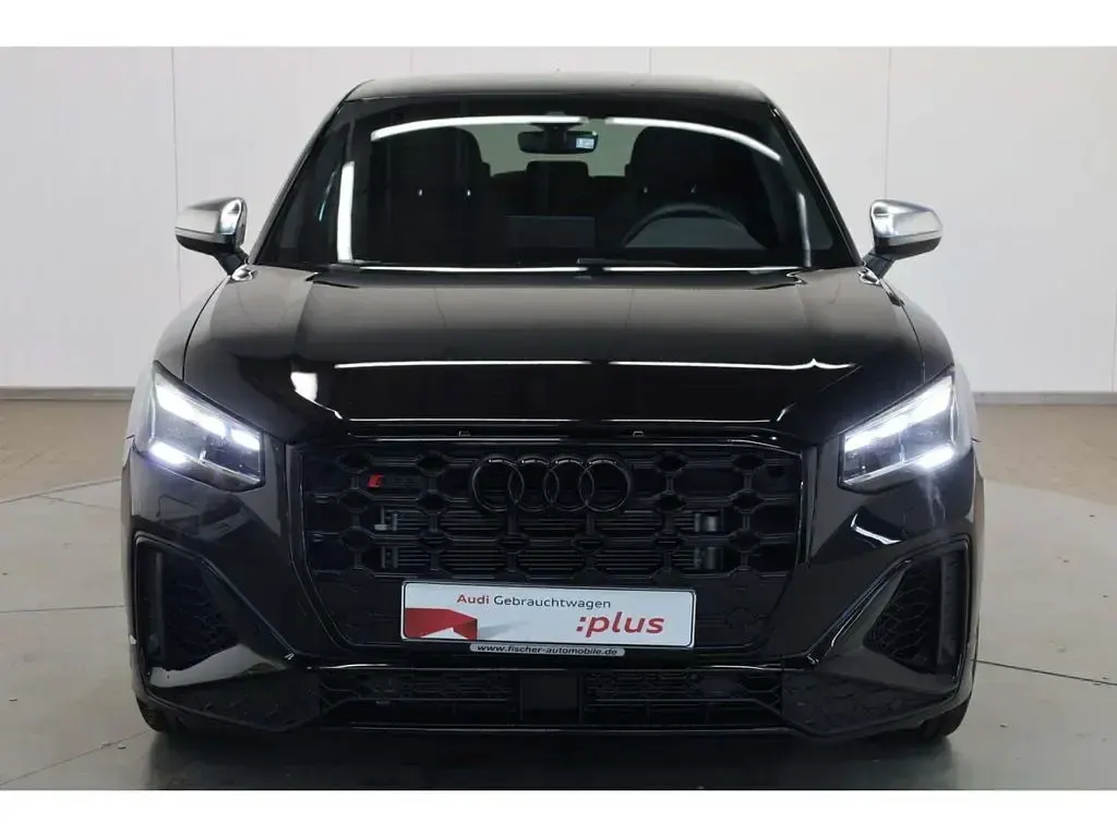 Gebraucht Audi SQ2 Ambiente 300 PS (220 kW) 2023 Schwarz SUV