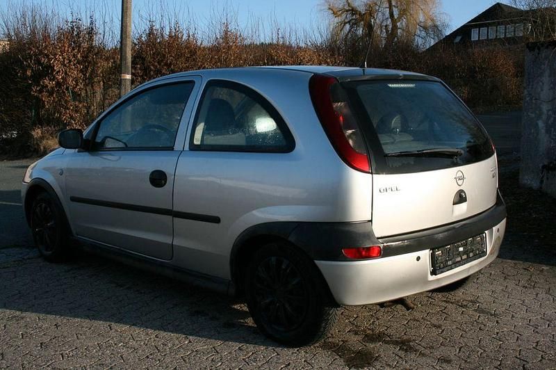 Gebraucht Opel Corsa Eco 58 PS (42 kW) 2002 Silber Kleinwagen