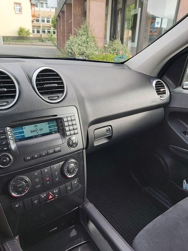 Gebraucht Mercedes ML350 272 PS (200 kW) 2006 Silber SUV