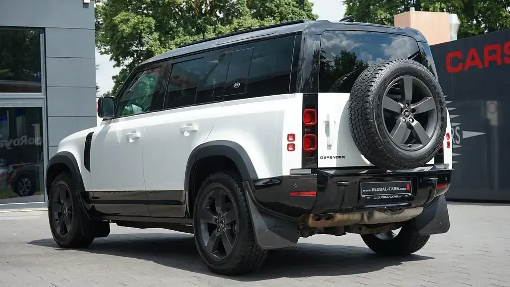 Gebraucht Land Rover Defender SE Dynamic 249 PS (183 kW) 2022 Weiß SUV