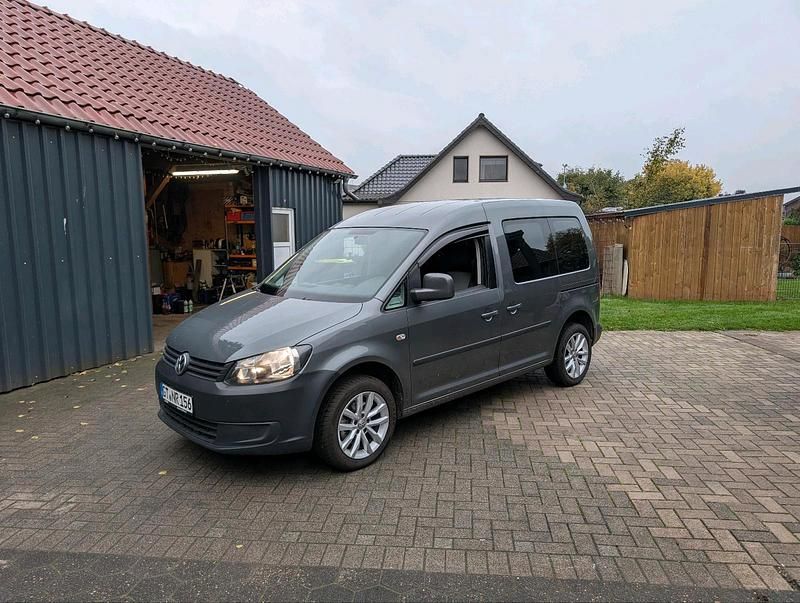 Grau Gebraucht 2012 VW Caddy Van / Kleinbus | 9.999 € (Fairer Preis) - Bild 1/4