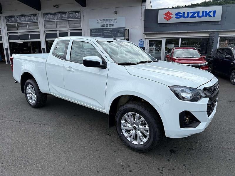Neu Isuzu D-Max 163 PS (119 kW) 2025 Weiß Pickup