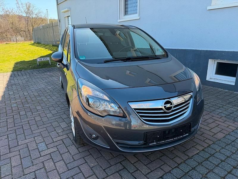 Gebraucht Opel Meriva 140 PS (102 kW) 2012 Beige Van / Kleinbus