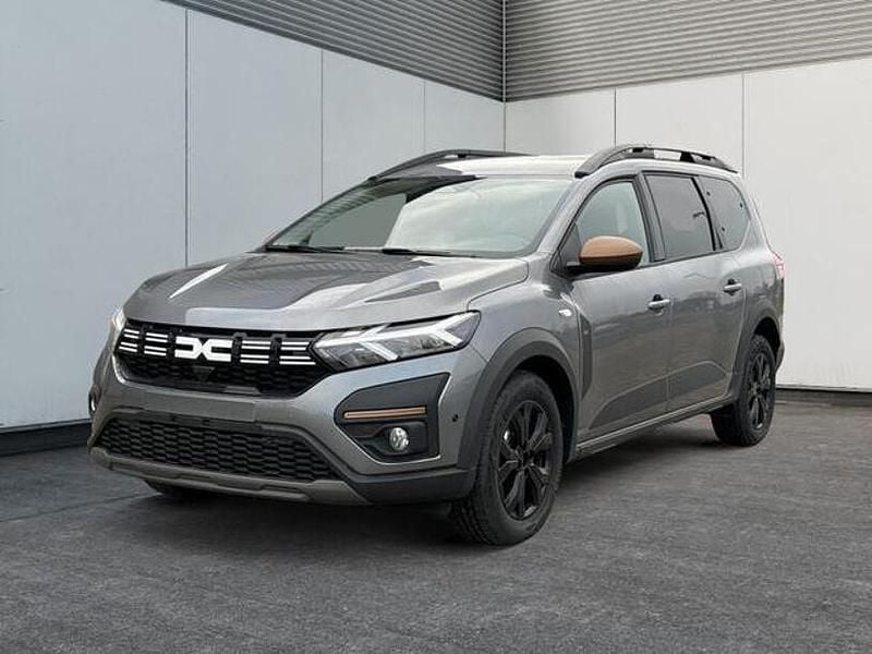 Grau Gebraucht 2025 Dacia Jogger Extreme Kombi | 21.940 € (Fairer Preis) - Bild 1/4