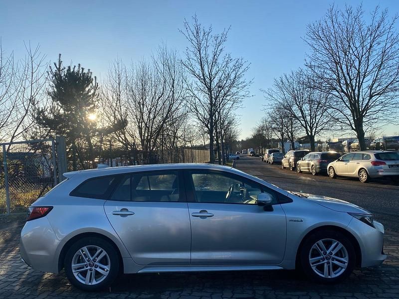 Gebraucht Toyota Corolla 98 PS (72 kW) 2019 Grau Kombi