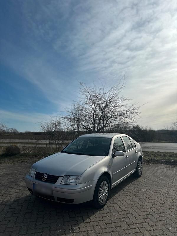 Gebraucht VW Bora Comfortline 101 PS (74 kW) 1999 Grau Limousine