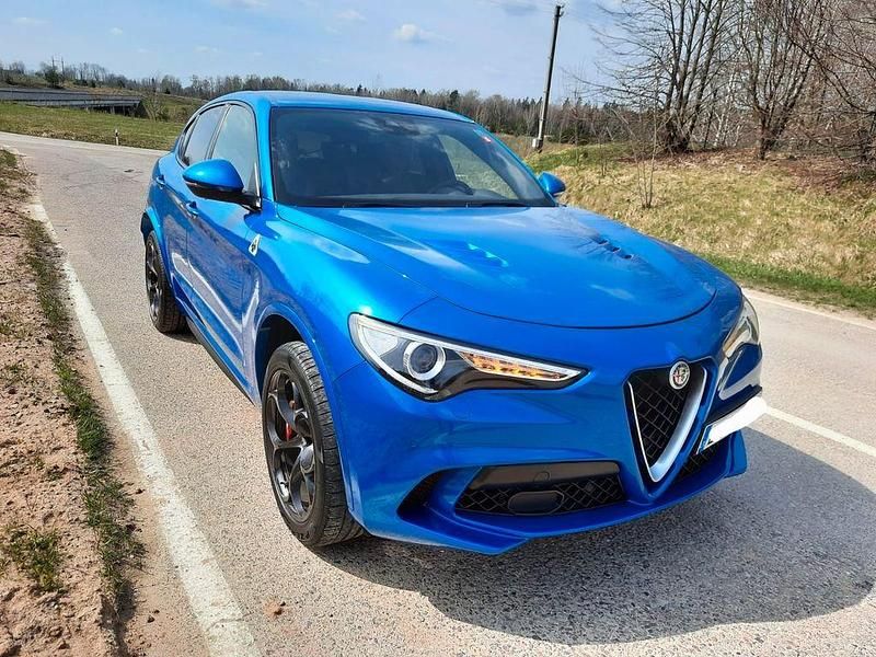 Blau Gebraucht 2020 Alfa Romeo Stelvio Quadrifoglio SUV | 50.000 € (Superpreis) - Bild 1/4