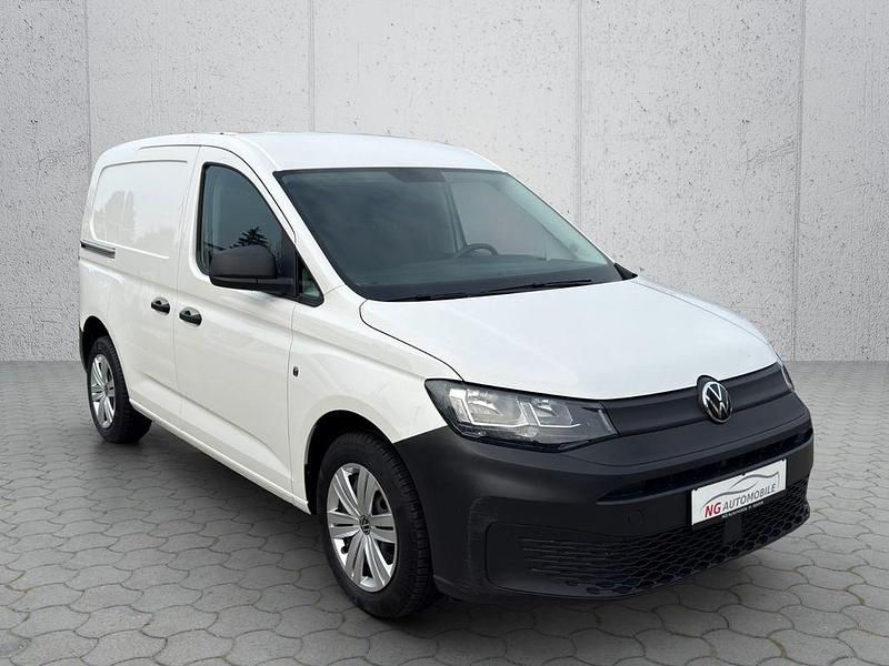 Gebraucht VW Caddy 102 PS (75 kW) 2022 Weiß Van / Kleinbus