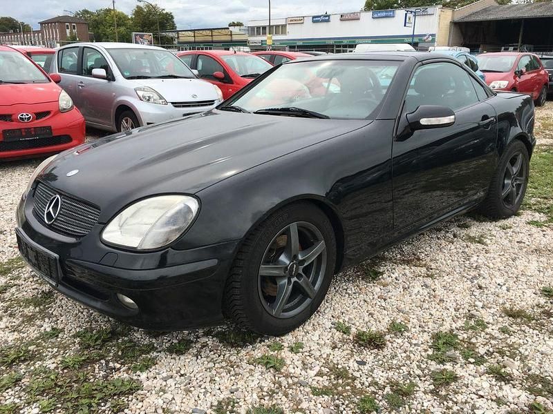 Schwarz Gebraucht 2001 Mercedes SLK200 Cabrio | 1.999 € (Guter Preis) - Bild 1/4